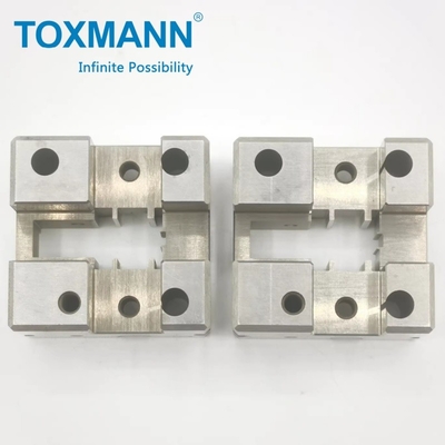 การแปรรูปชิ้นส่วนโลหะ cnc ที่ทําตามสั่งความแม่นยําสูง บริการบดสําหรับชิ้นส่วนเครื่อง